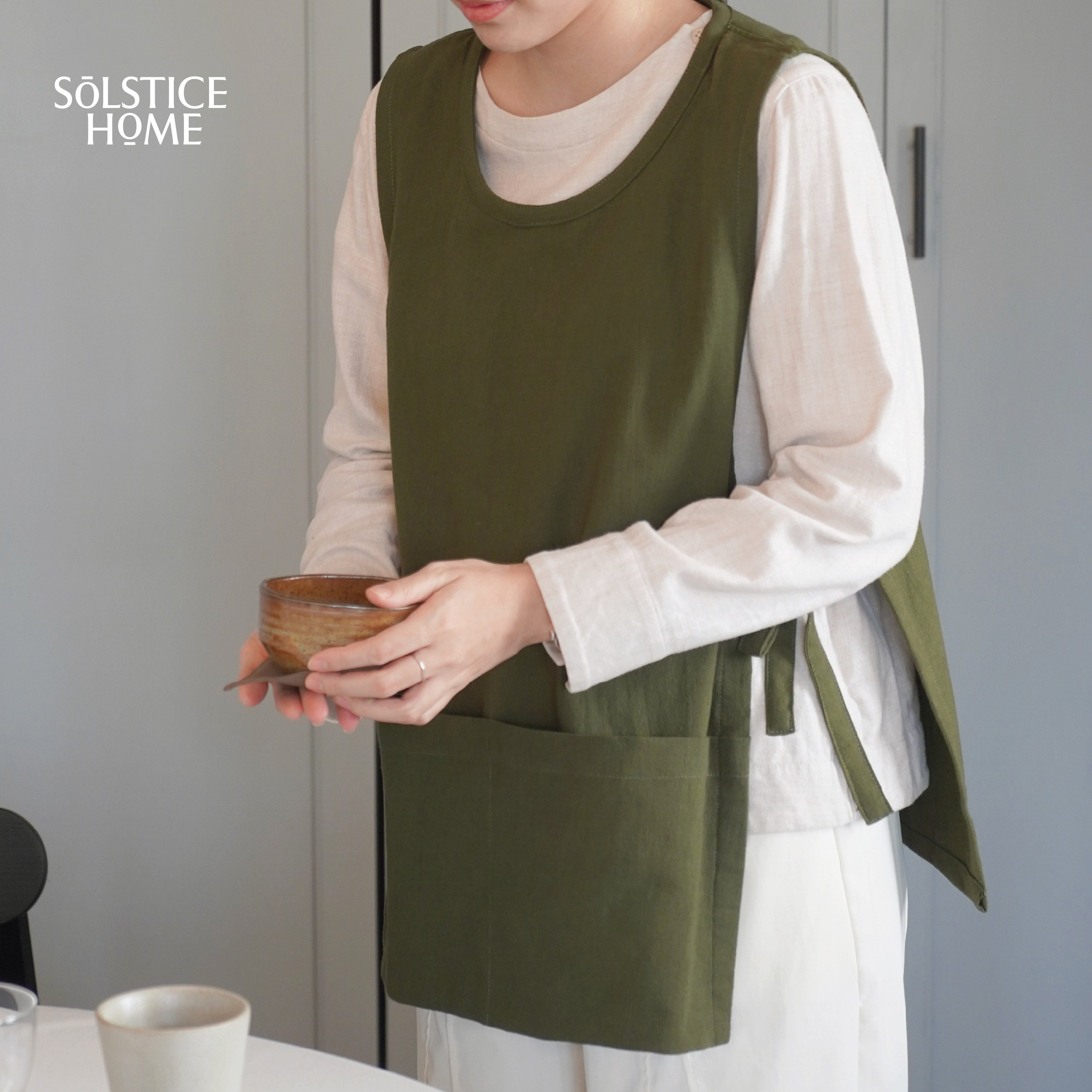 Apron - Tokyo Cafe