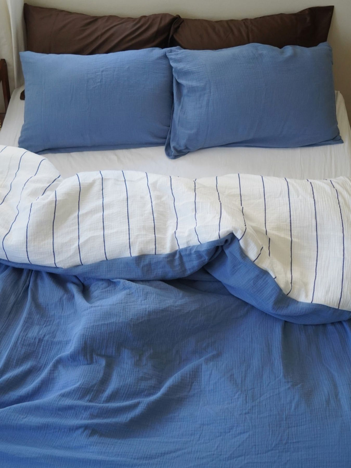ชุดผ้าปูที่นอน Cloud Cotton Blue Pinstripe + Blue Jeans